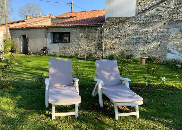 Casa de Férias Charmante Maison Dans Joli Village Vouhé